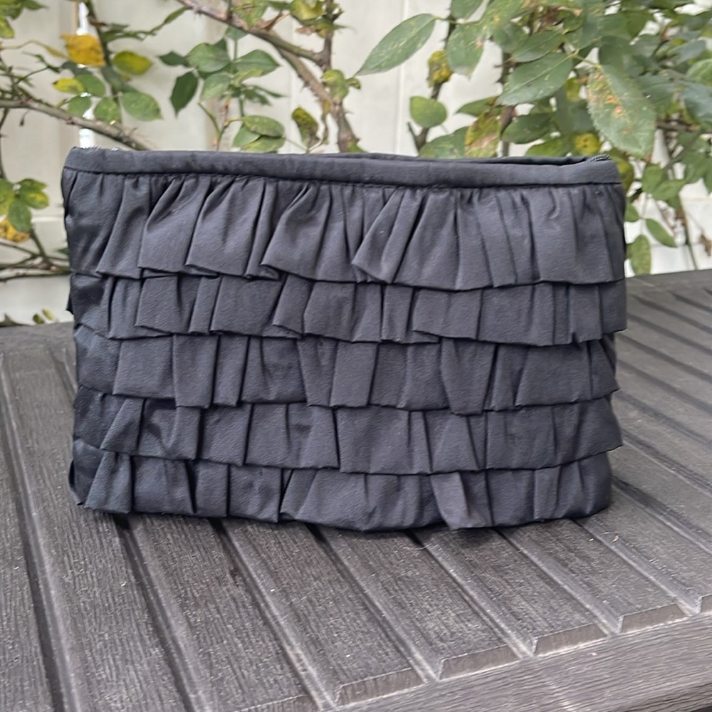 Black Ruffle Makeup Bag - Picture 11 of 12